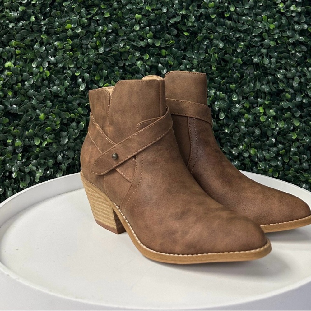 Corky’s Fed up dark cognac boot